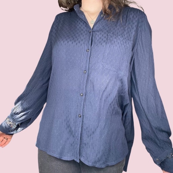 Free People Long Sleeve Button Down Crochet Blouse 100% Soft Rayon - Picture 10 of 12